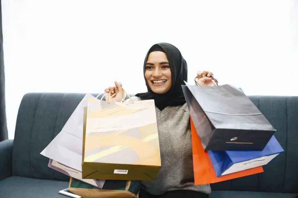 Créer un e-commerce rentable en dropshipping : astuces et conseils (URL : https://waxoo.fr/comment-creer-un-e-commerce-qui-cartonne-en-dropshipping/)