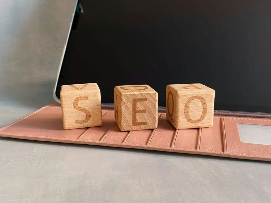 Influence du comportement des visiteurs sur le SEO : analyse sur Waxoo.fr